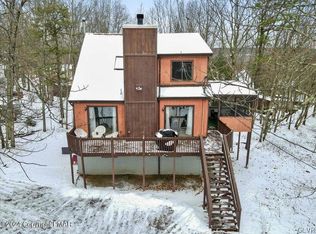 2255 Scarborough Middle, Bushkill, PA 18324