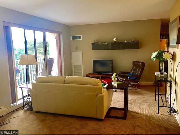 3rd image of 1425 W 28th St APT 417