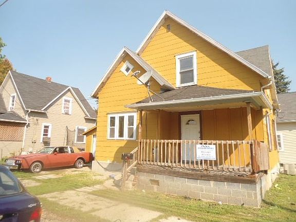 2nd image of 119 E Jefferson St