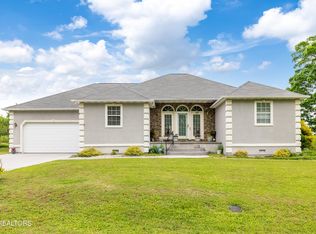 122 Waters Rd, Maryville, TN 37803