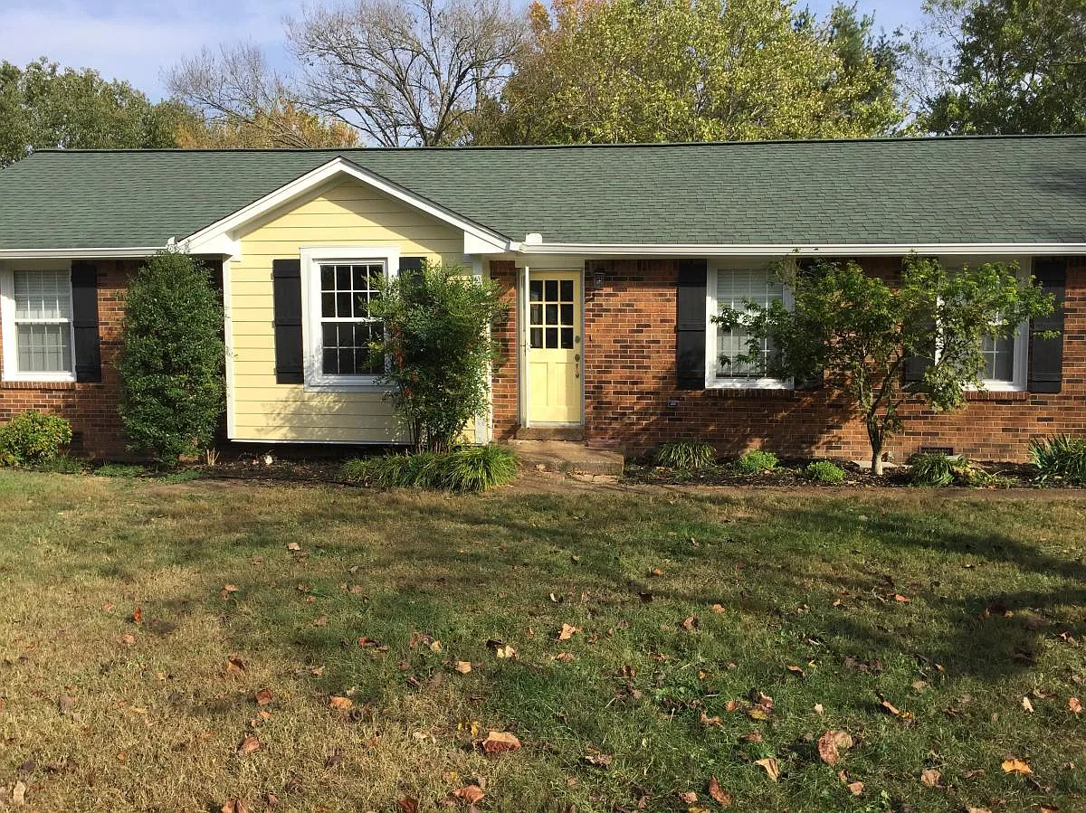 810 Ronald Drive — Photo 3