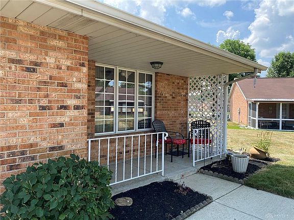 4th image of 5910 Beech Ct