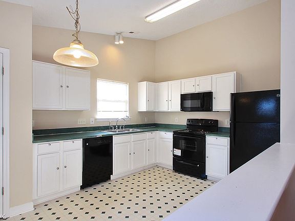 5th image of 4828 Aldersbrook Dr