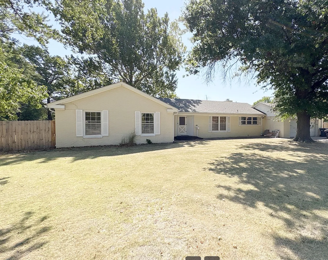 1334 Estate Ct — Photo 1