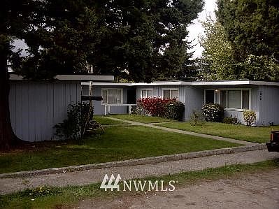 1st image of 1315 Violet Street SE