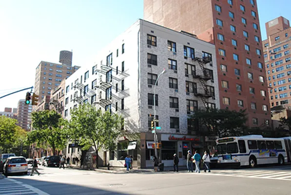 Rented by Buchbinder & Warren | media 19