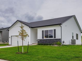 5538 167th St, Urbandale, IA 50323
