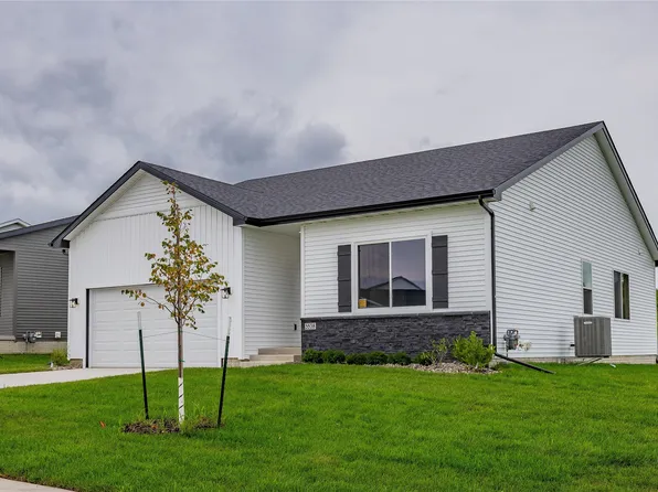 5538 167th St, Urbandale, IA 50323