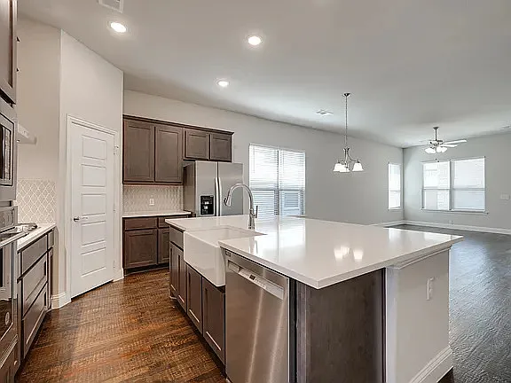 16417 Garden Dr — Photo 5