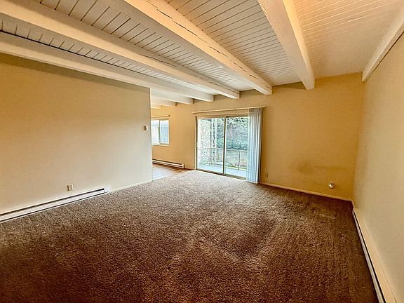 4th image of 2222 Gilman Dr W APT 6