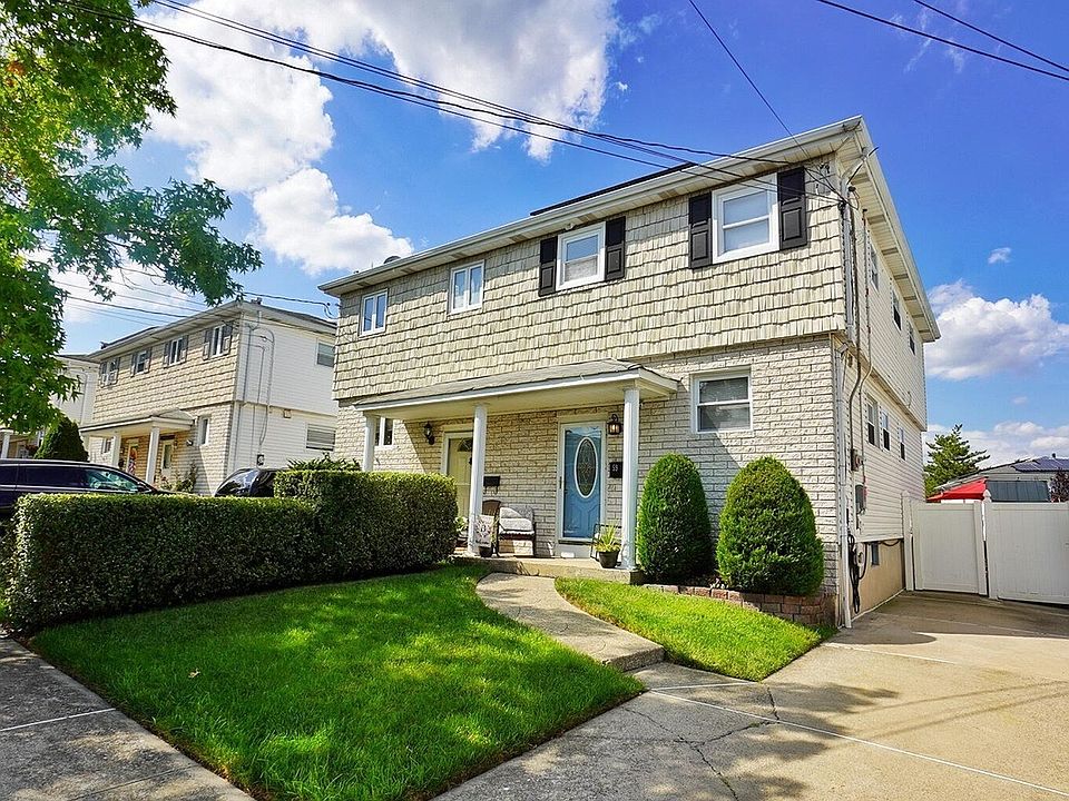 1st image of 59 Amber St #1