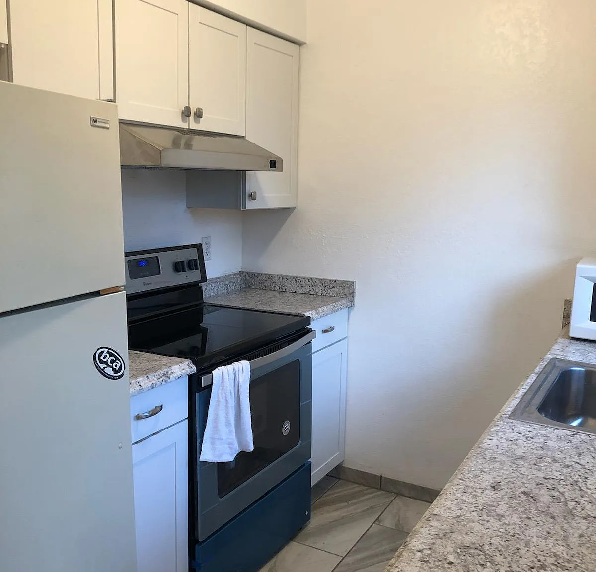 3051 Lois Dr — Photo 4
