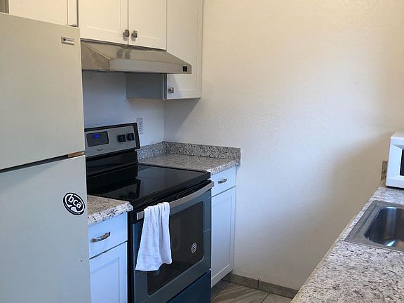 Brand new range and range hood