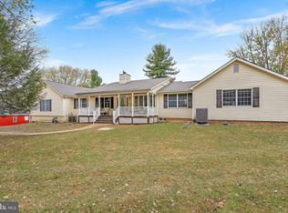 11895 Folly Ln, Lovettsville, VA 20180