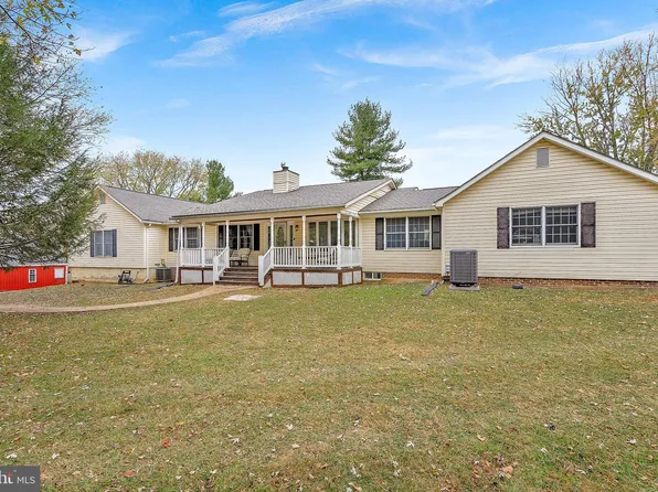 11895 Folly Ln, Lovettsville, VA 20180