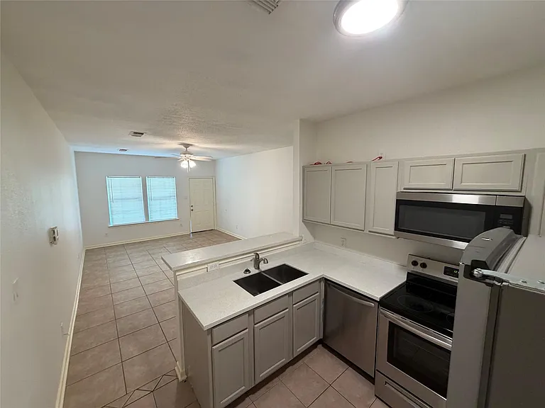 4516 White Rock St #A — Photo 5