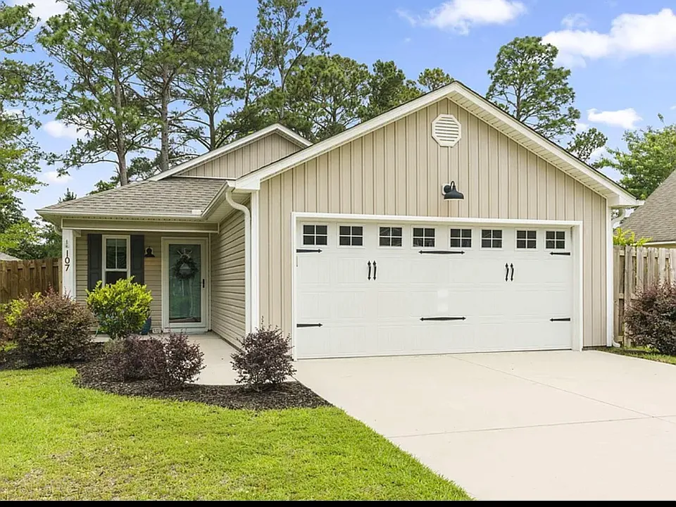107 Holly Tree Ln
