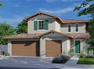 410 Harding Cir, Corona, CA 92879