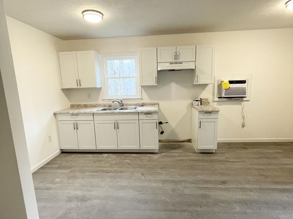143 Hughes Dr #1