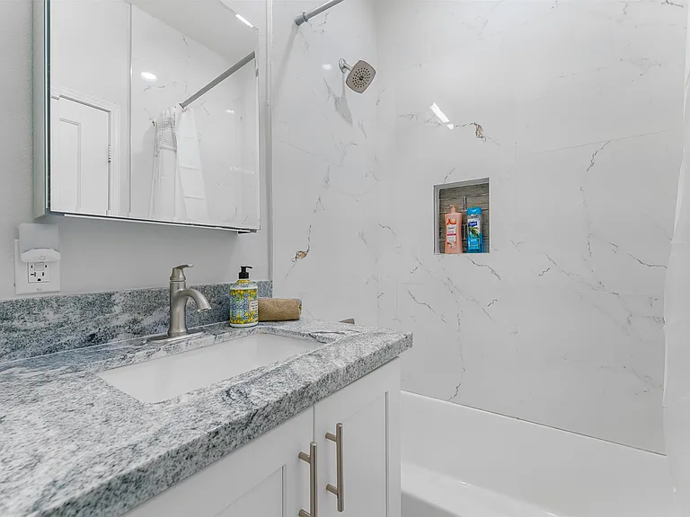 8605 Amy Ave — Photo 18