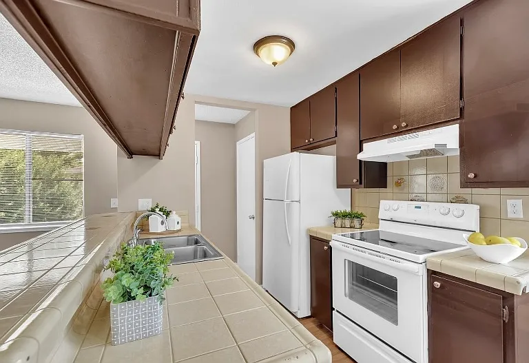 4951 Neil Cir #4 — Photo 8