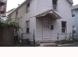 62 Pond St, Waterbury, CT 06706