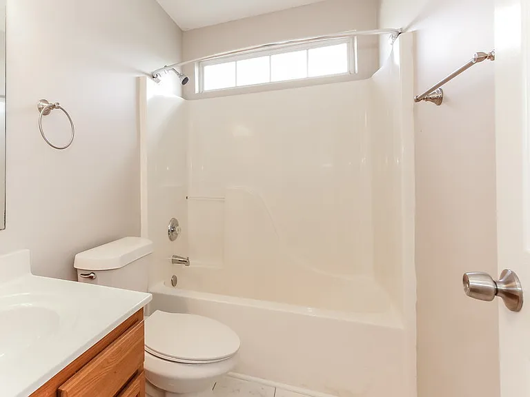 5922 Laurenfield Dr — Photo 10