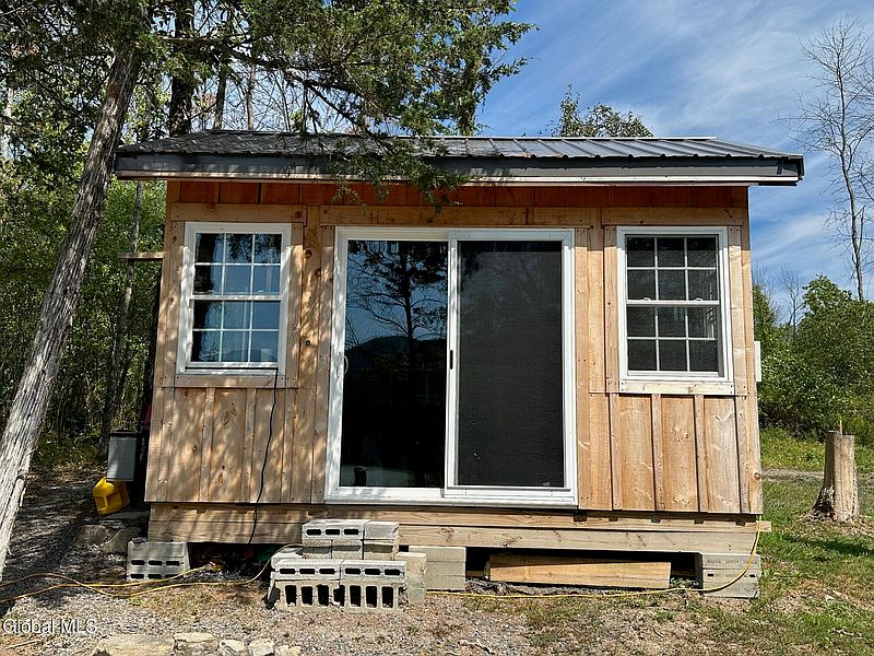 5th image of 153 S Bay Road