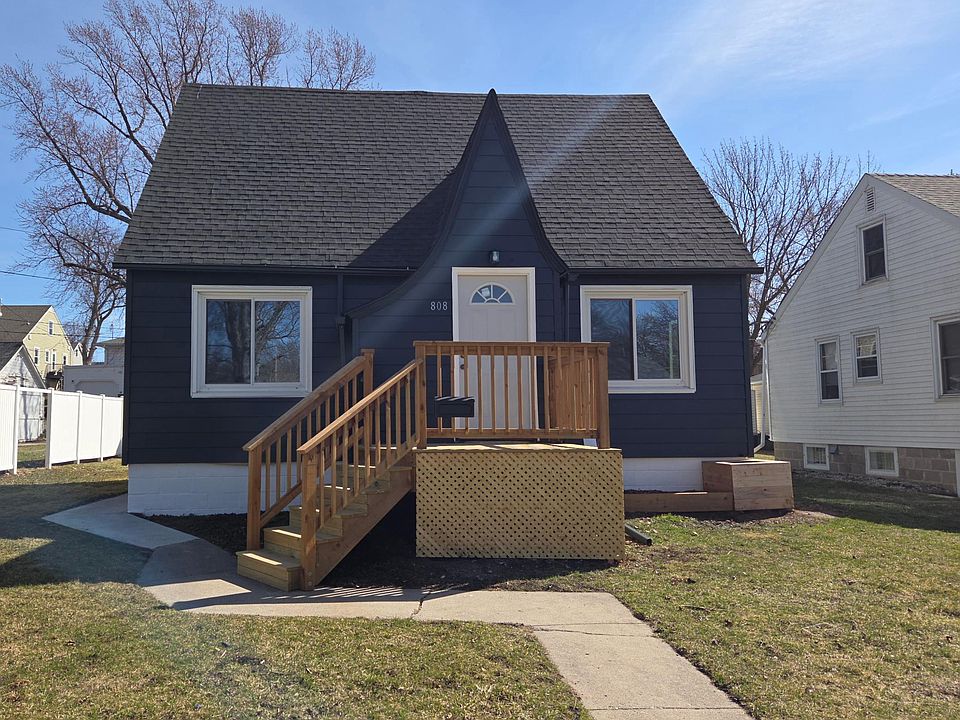 1st image of 808 Freeborn Ave
