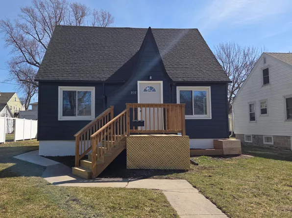 808 Freeborn Ave, Albert Lea, MN 56007