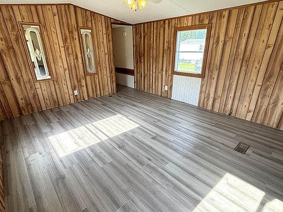 3rd image of 59 Hidden Acres Drive