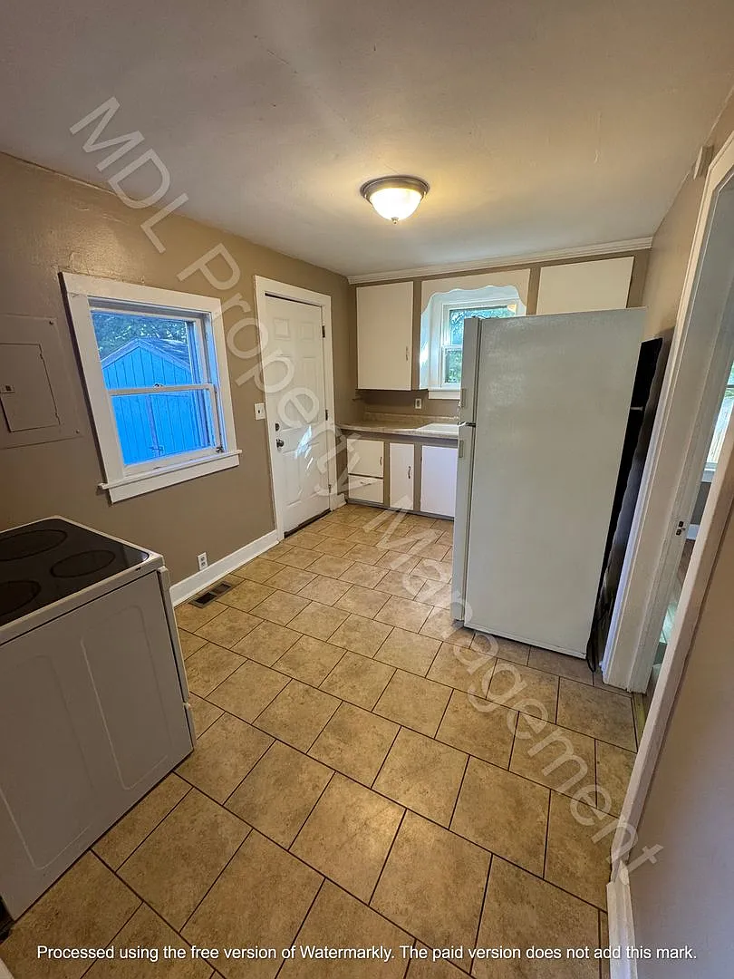 Building Photo - 1524 Durand St