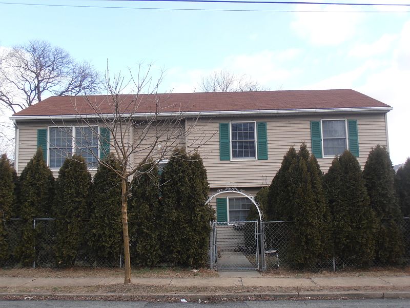 2nd image of 383 Prospect St