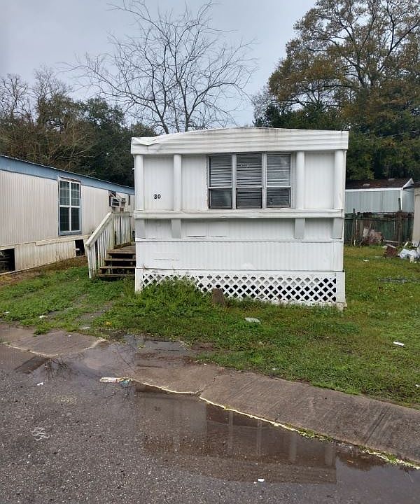 1st image of 1740 6th Ave Trlr 30
