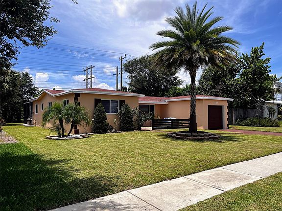 2nd image of 437 NW 70th Way