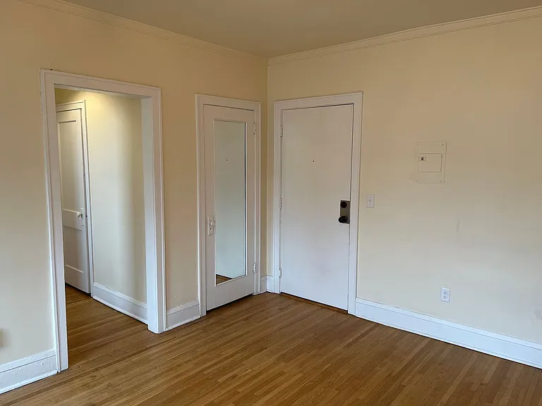 170 Summit Ave — Photo 10
