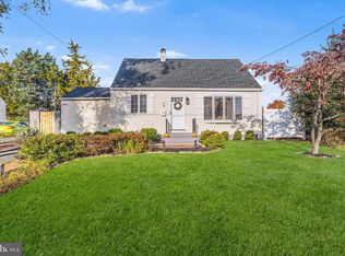 48 Falmouth Rd, Hamilton, NJ 08620