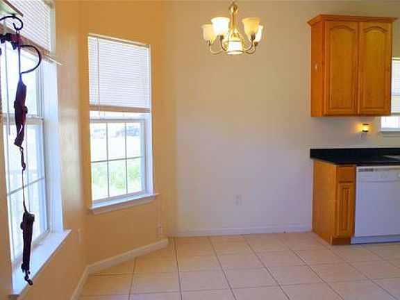 3rd image of 11593 Acorn Dr