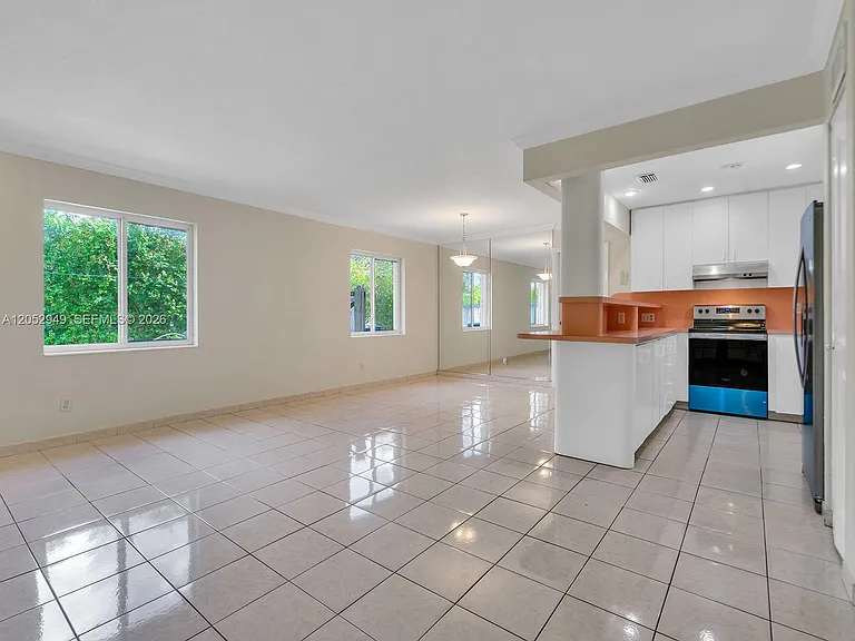 1430 SW 102nd Ct — Photo 12