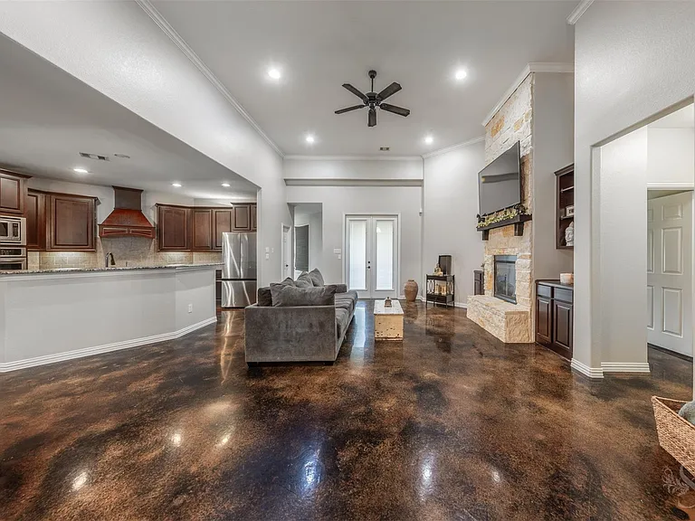 33303 Winsford St — Photo 12