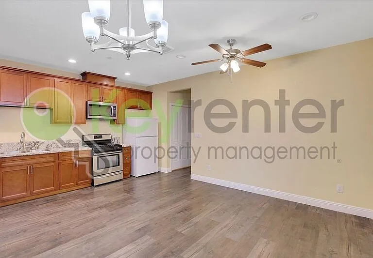 4015 May St — Photo 4
