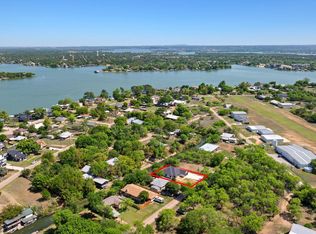 125 Channel Dr, Sunrise Beach, TX 78643