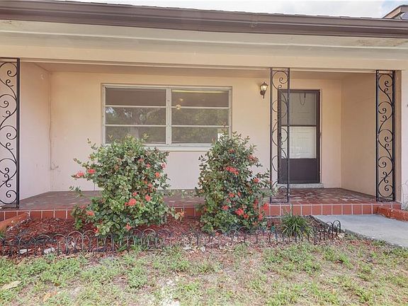 3rd image of 1655 San Charles Dr