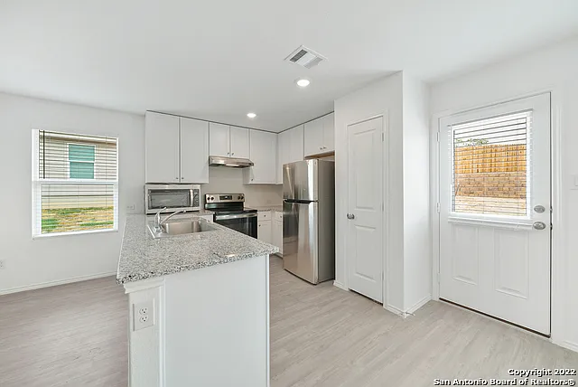 5531 Elm Valley Dr — Photo 10