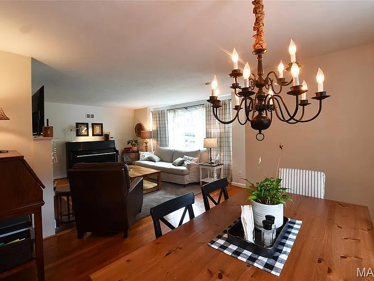 342 Greenleaf Dr — Photo 16