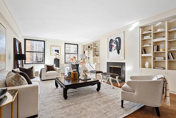 Sold by Compass | media 9