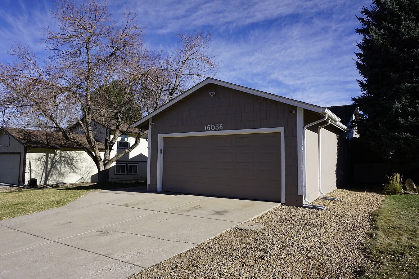 4 bed, 2128 sqft, $2,900 — Photo 2