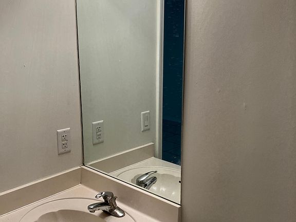 5th image of 1251 SE 29th St Unit 103-26