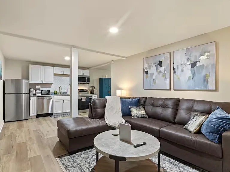1692 S Olympian Way SW — Photo 17