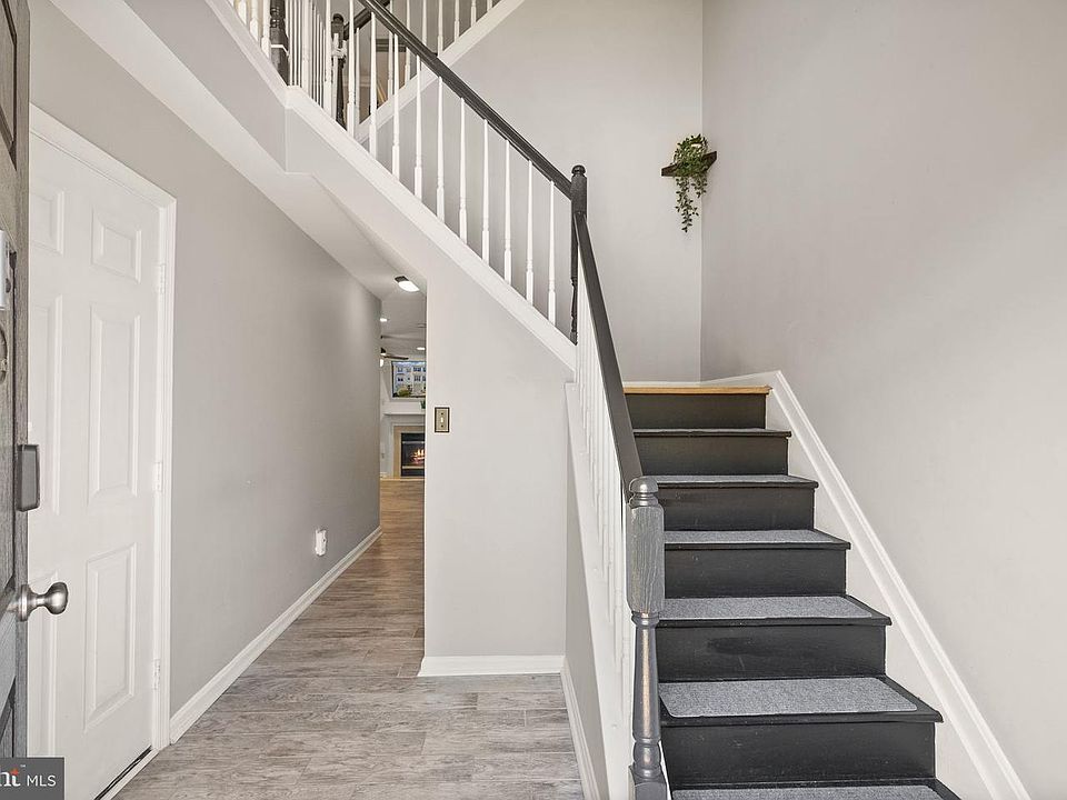 21740 Kings Crossing Ter, Ashburn, VA 20147 | Zillow